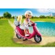 9084 Mujer Con Scooter